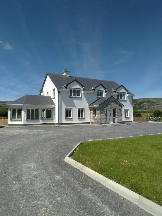Burren Rock Farmhouse B&B Turlough  ภายนอก รูปภาพ