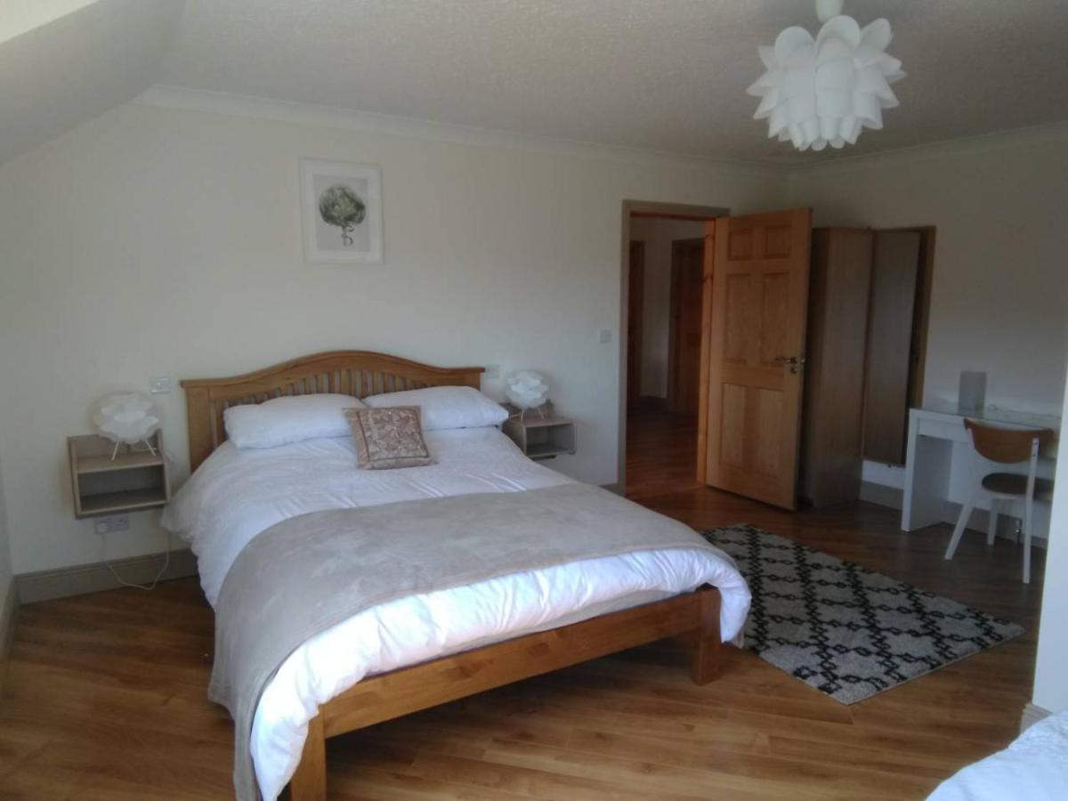 Burren Rock Farmhouse B&B Turlough  ภายนอก รูปภาพ