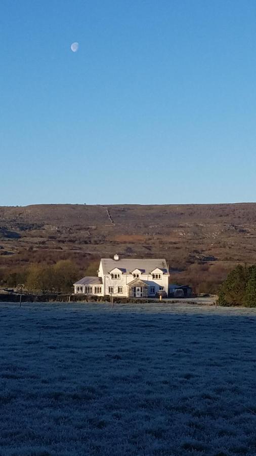 Burren Rock Farmhouse B&B Turlough  ภายนอก รูปภาพ